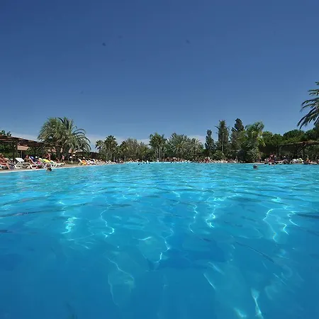 Villaggio Torre Del Faro Tatil parkı